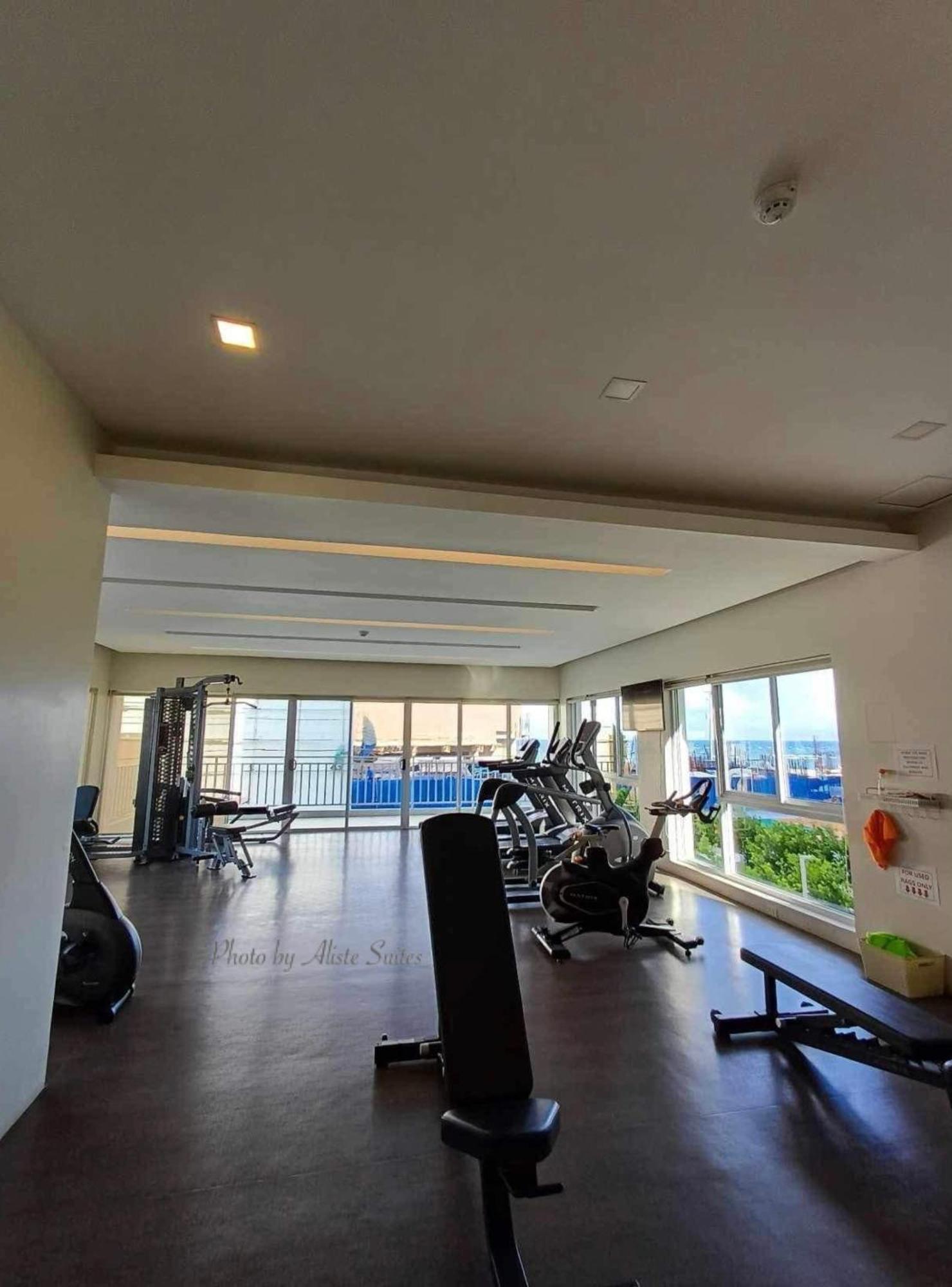 Dumaguete City Aliste Suites Marina Spatial מראה חיצוני תמונה